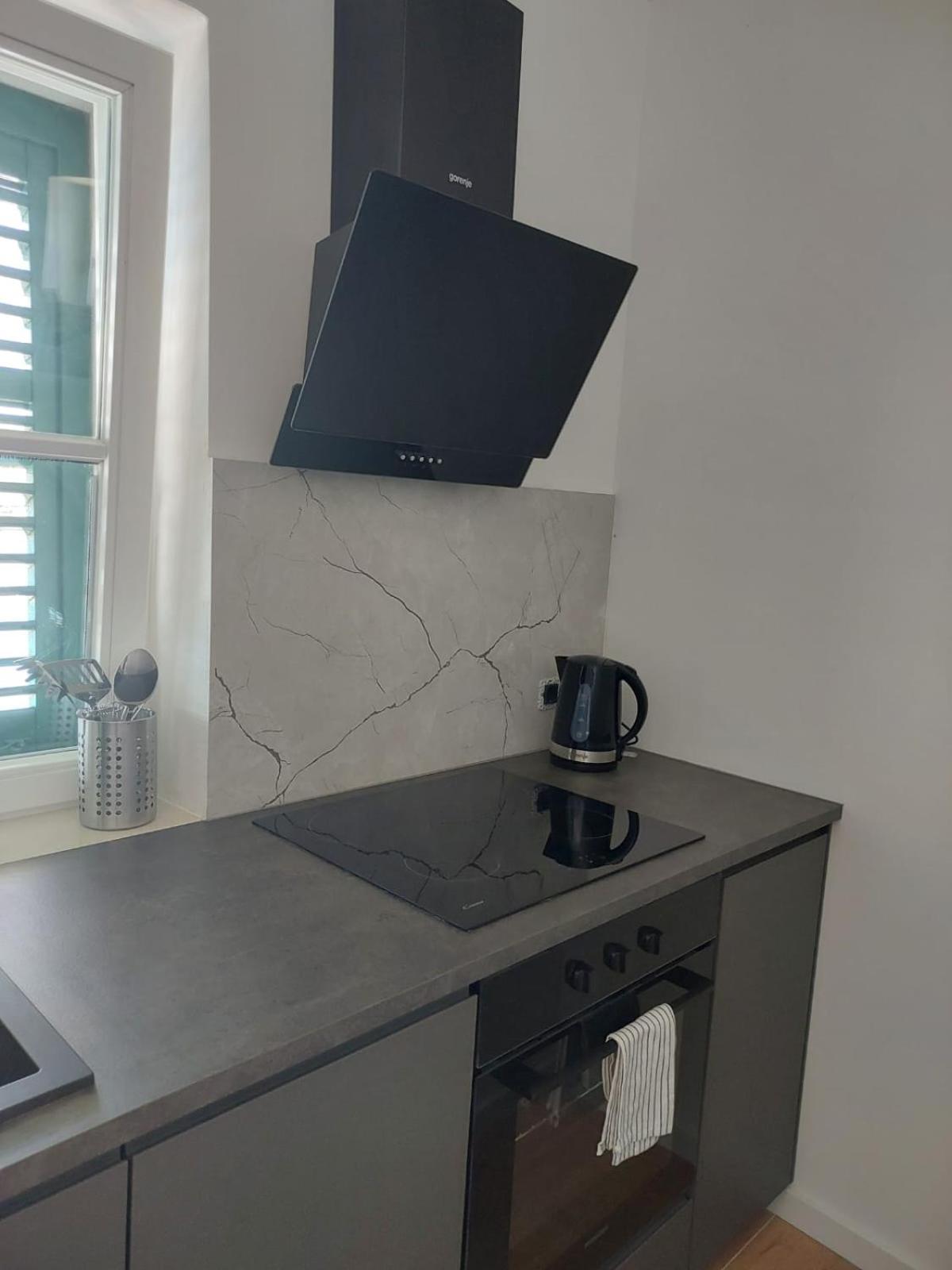 Sustina Appartement Tribalj Buitenkant foto