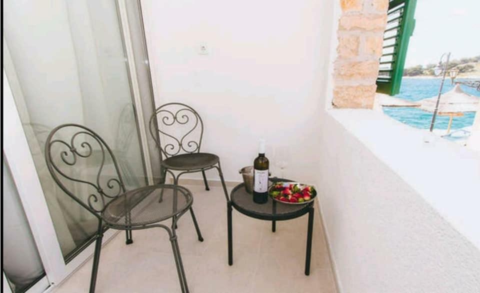 Sustina Appartement Tribalj Buitenkant foto