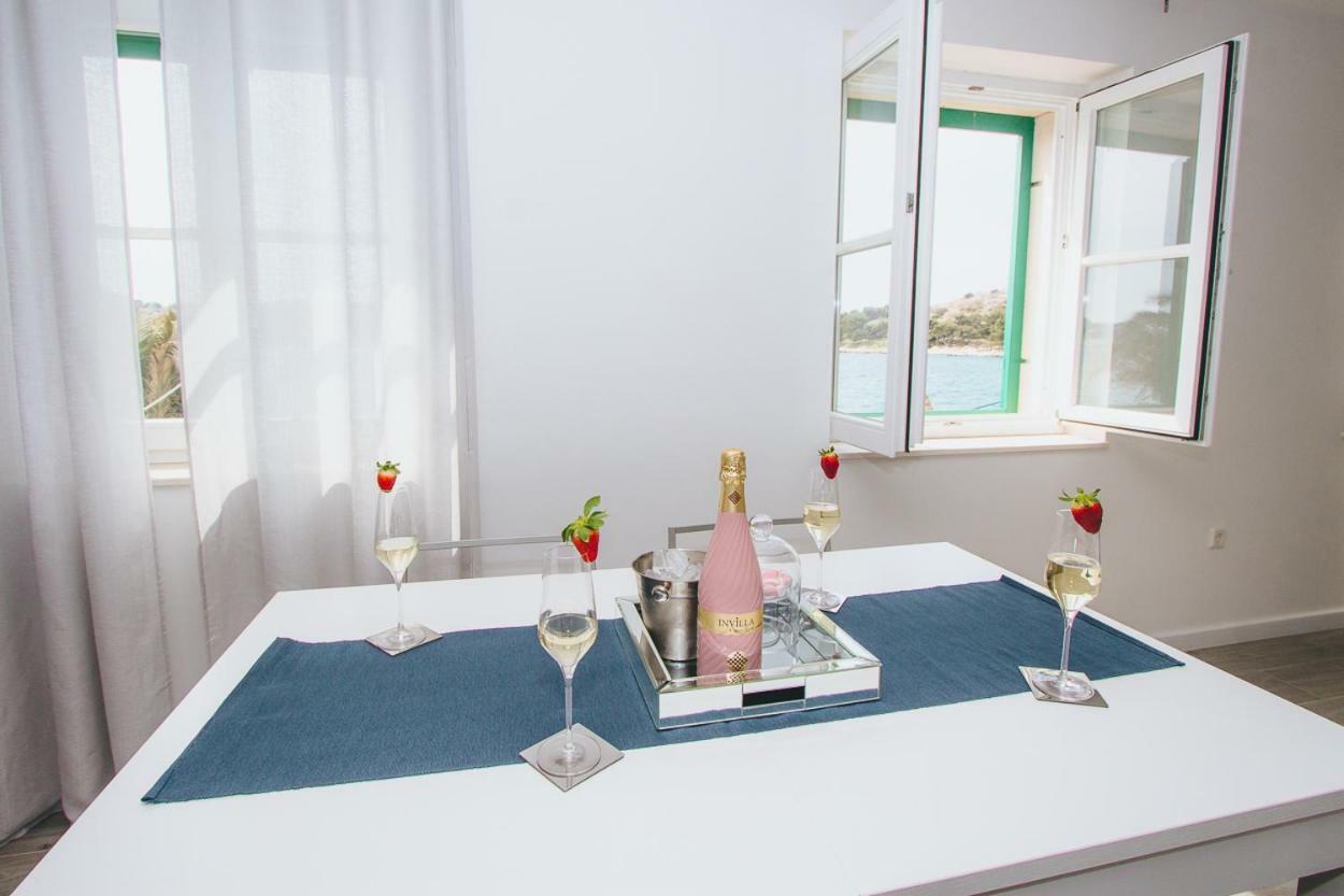 Sustina Appartement Tribalj Buitenkant foto