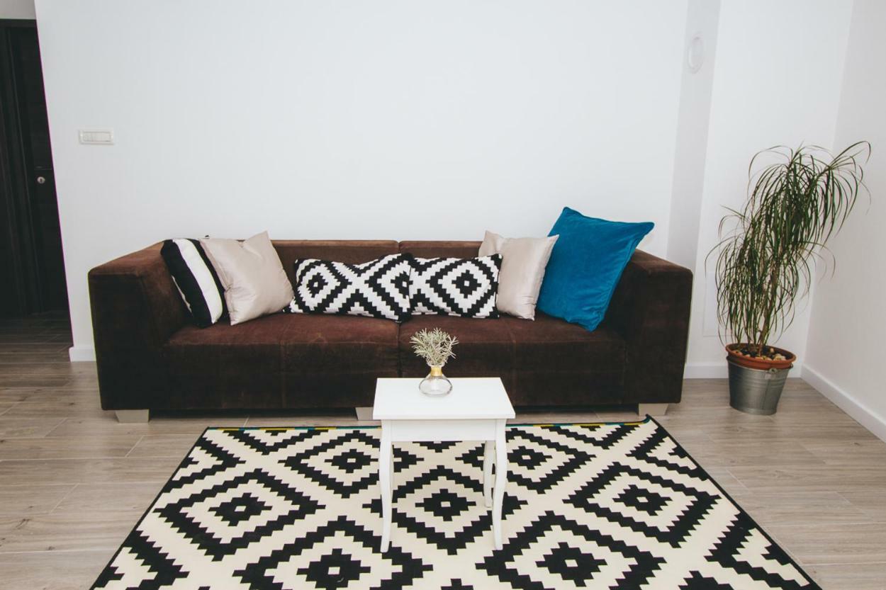 Sustina Appartement Tribalj Buitenkant foto